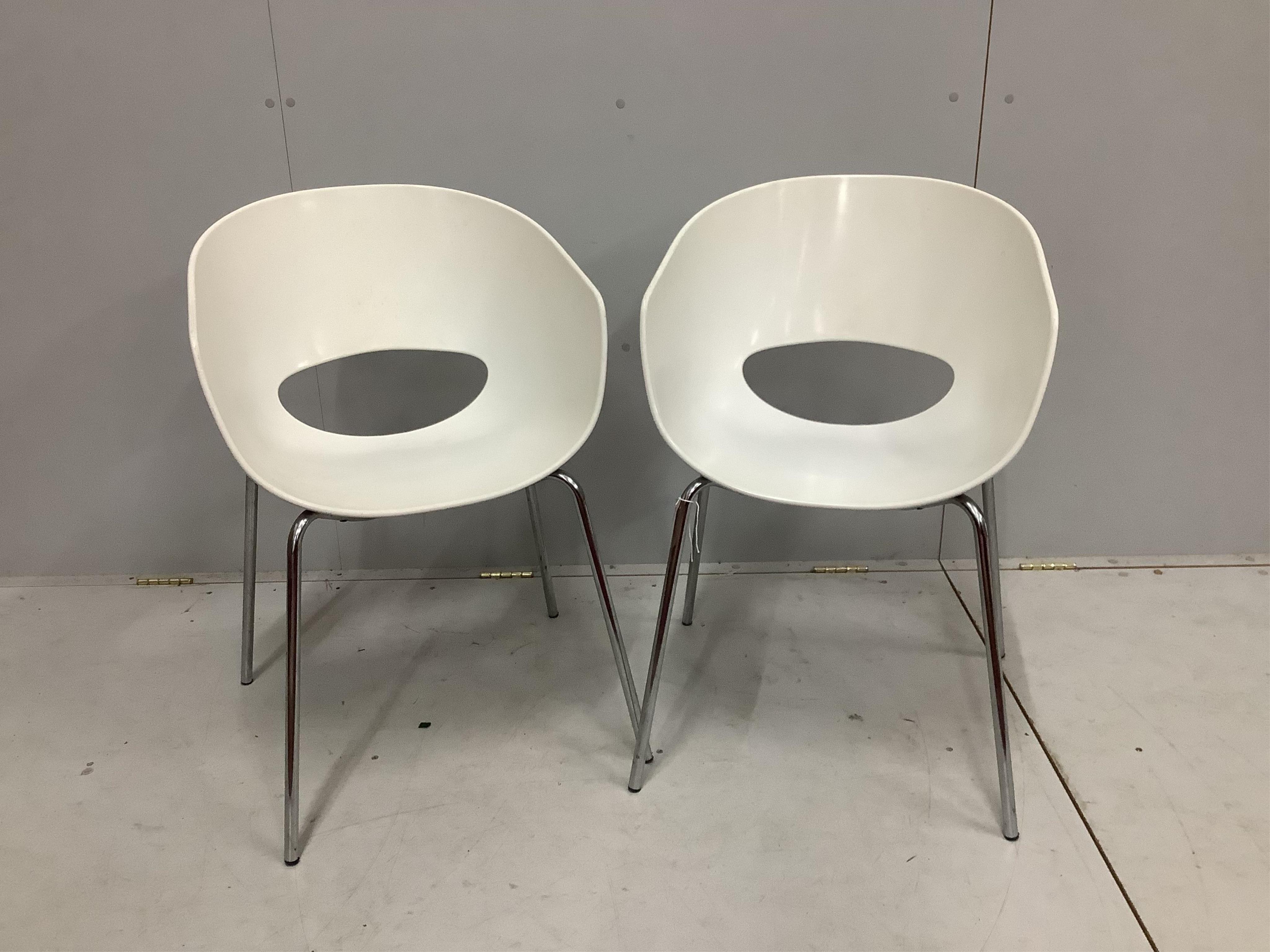 A pair of Italian Sistesi chairs, width 53cm, depth 38cm, height 82cm. Condition - good